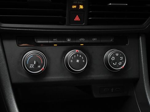 Used 2023 Volkswagen Jetta S image 20