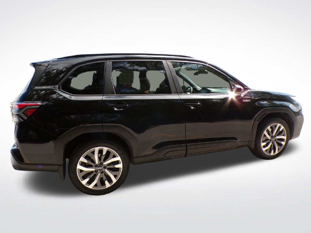 Used 2025 Subaru Forester Touring w/ Touring Package AWD/4WD image 8