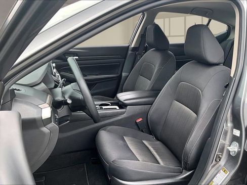 Used 2024 Nissan Altima 2.5 SV image 20