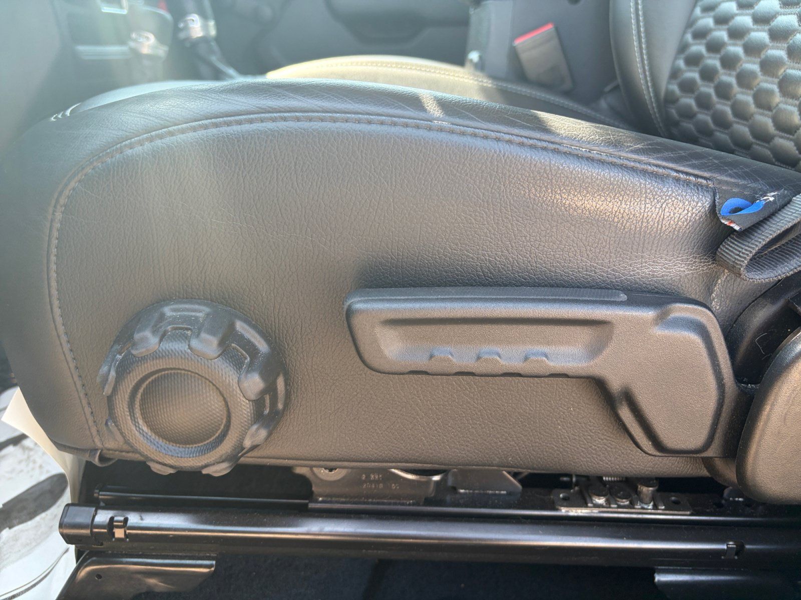 Used 2023 Jeep Wrangler Unlimited Sport AWD/4WD image 15