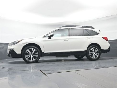 Used 2019 Subaru Outback 2.5i Limited image 31