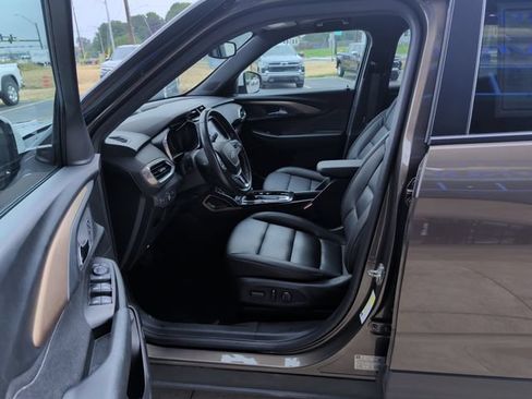 Used 2022 Chevrolet TrailBlazer ACTIV w/ Sun and Liftgate Package FWD image 12