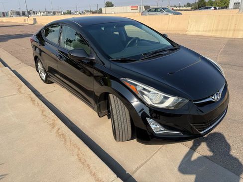 Used 2016 Hyundai Elantra SE w/ Option Group 02 FWD image 7