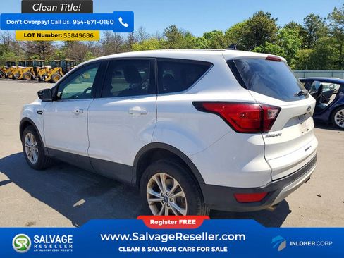 Used 2019 Ford Escape SE FWD image 3