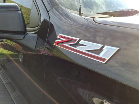 Used 2022 Chevrolet Silverado 1500 LT Trail Boss w/ Safety Package image 5