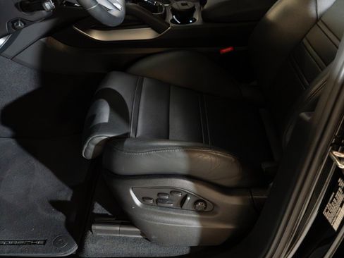Certified 2026 Porsche Cayenne GTS AWD/4WD image 15