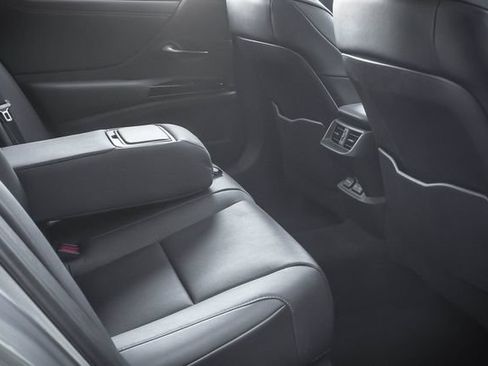 Certified 2025 Lexus ES 350 w/ Premium Package FWD image 24