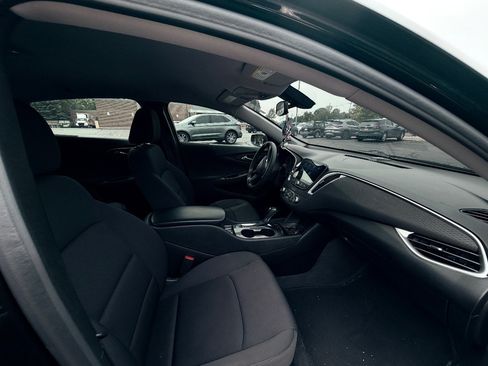 Used 2020 Chevrolet Malibu LS FWD image 10