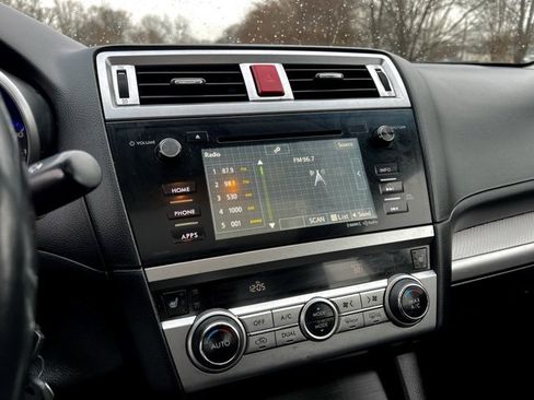 Used 2015 Subaru Legacy 2.5i Premium w/ Moonroof Package image 36