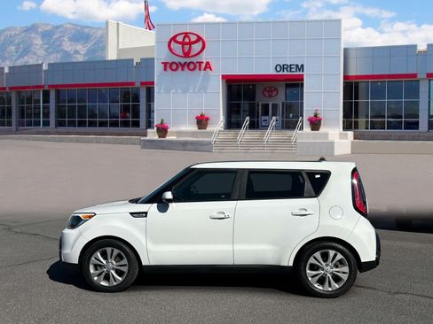 Used 2016 Kia Soul + w/ Primo Package FWD image 7