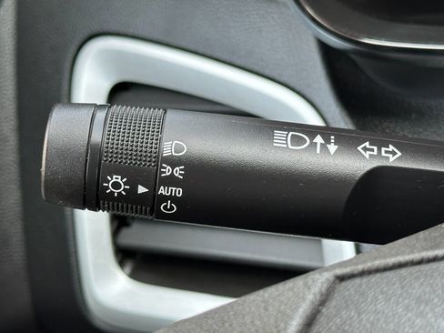 Used 2016 GMC Terrain SLE image 28