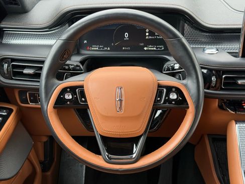 Used 2023 Lincoln Aviator Black Label w/ Dynamic Handling Package image 32