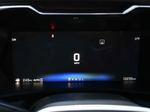 Used 2024 Chevrolet Colorado Z71 w/ Z71 Convenience Package 2 image 14