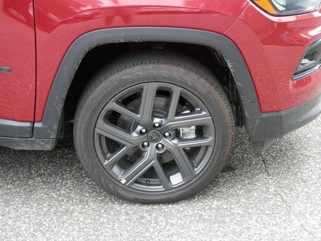 New 2026 Jeep Compass Limited w/ Sun, Sound & Navigation Group AWD/4WD image 10