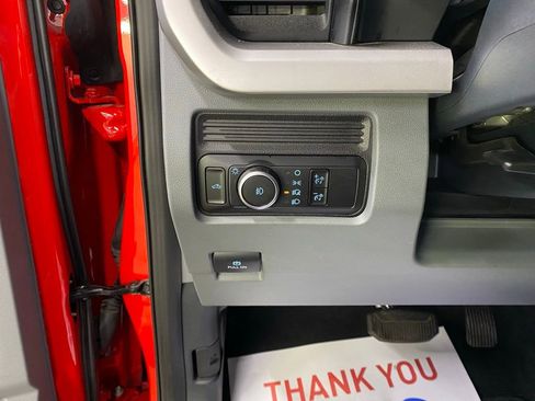 Used 2025 Ford F350 XLT image 27