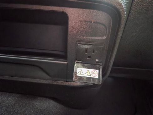 Used 2024 RAM 3500 Tradesman w/ Chrome Appearance Group image 47