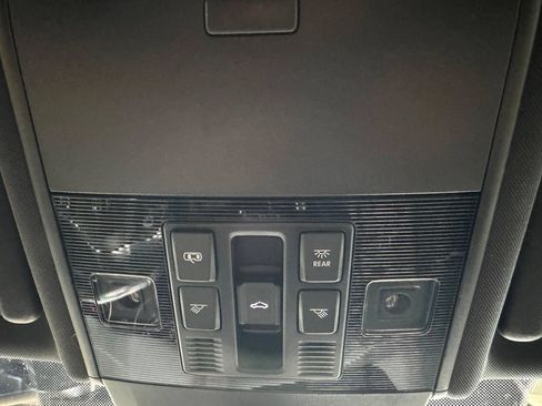 Used 2018 Volkswagen GTI Autobahn FWD image 32