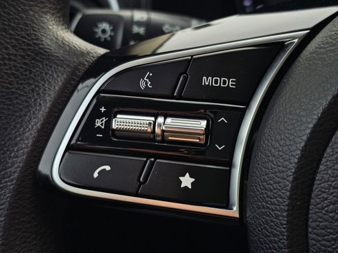 Used 2023 Kia Forte LXS image 25