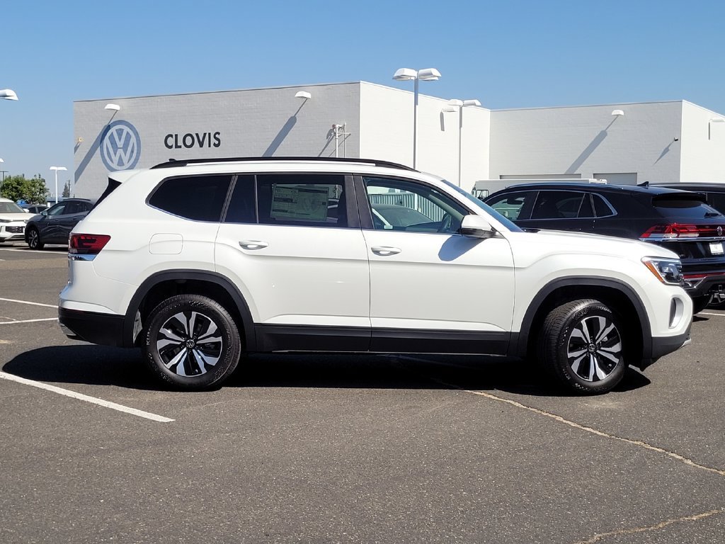 New 2026 Volkswagen Atlas SE FWD image 4