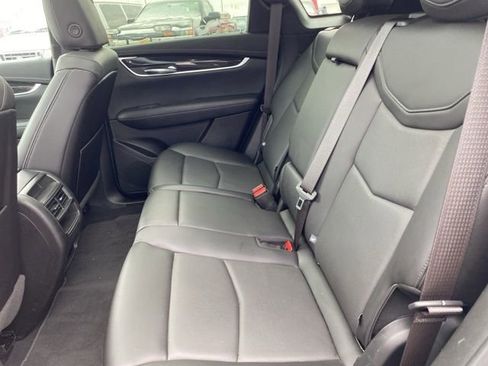Used 2021 Cadillac XT5 Premium Luxury image 29