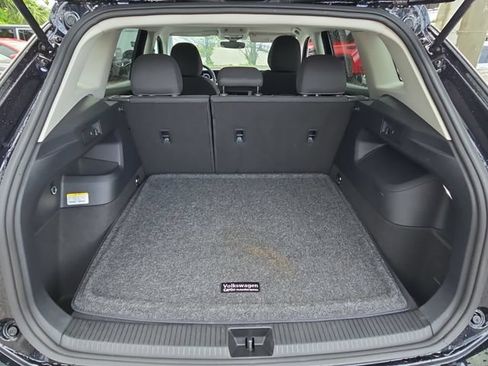 Certified 2025 Volkswagen Tiguan S FWD image 12