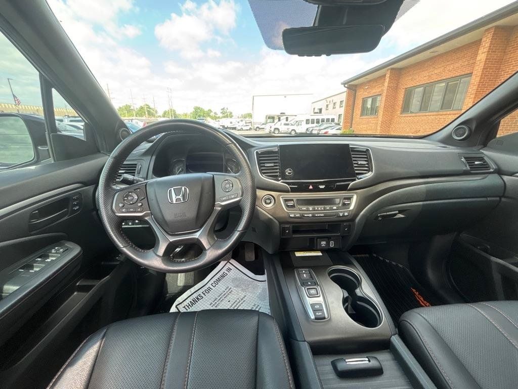 Used 2023 Honda Passport TrailSport image 24