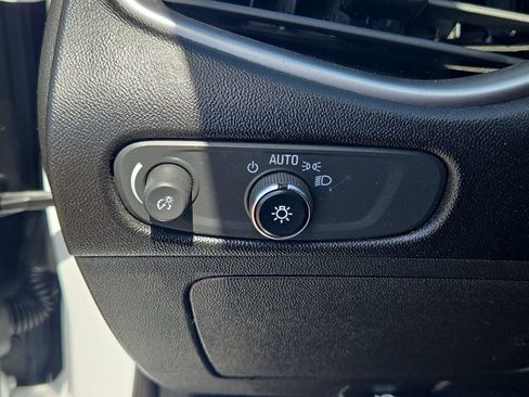Used 2023 Chevrolet Malibu LT FWD image 25