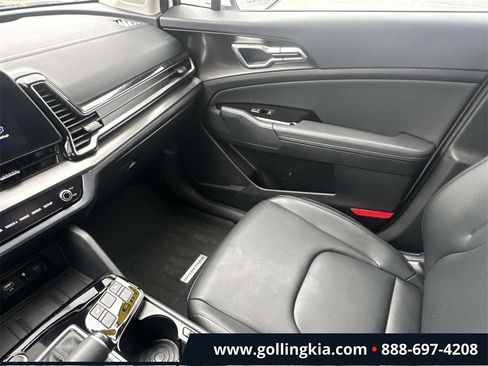 Certified 2025 Kia Sportage EX image 29