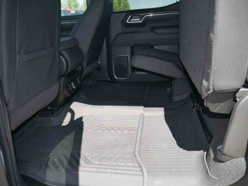 Used 2025 Chevrolet Silverado 1500 RST AWD/4WD image 18
