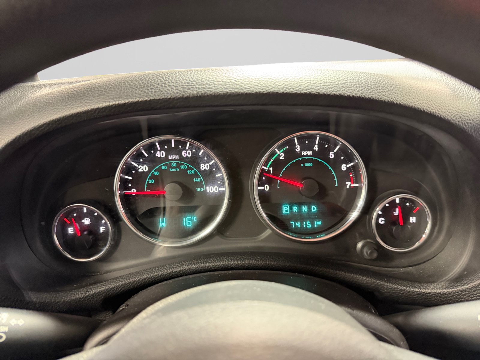 Used 2014 Jeep Wrangler Sport AWD/4WD image 16