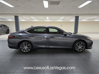 New 2025 Lexus ES 350 w/ Premium Package