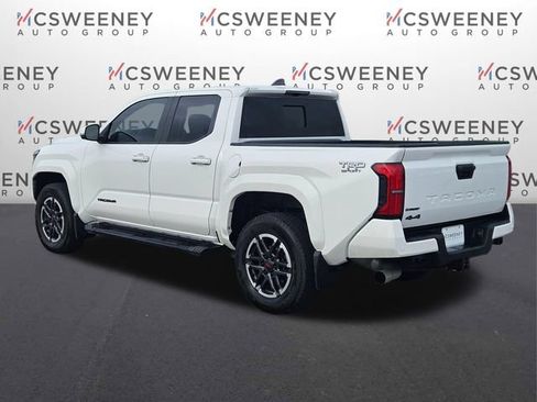 Used 2024 Toyota Tacoma TRD Sport w/ TRD Sport Upgrade Package AWD/4WD image 3