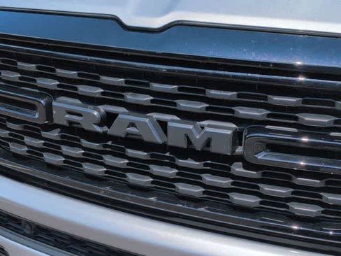 Used 2022 RAM 1500 Big Horn AWD/4WD image 12