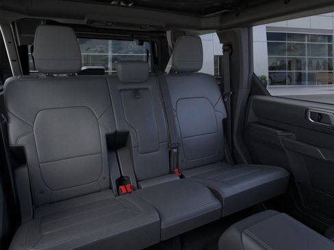 New 2025 Ford Bronco Badlands w/ Sasquatch Package image 11