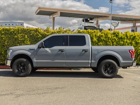 Used 2015 Ford F150 XLT RWD image 8