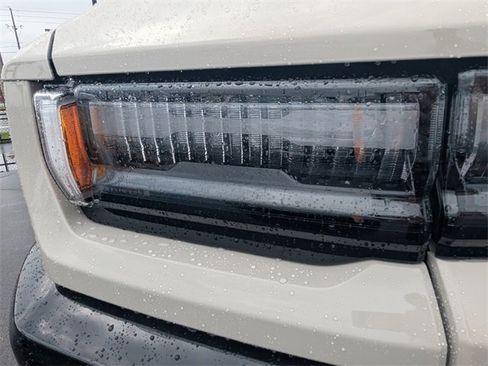 New 2026 GMC Hummer EV SUV image 10