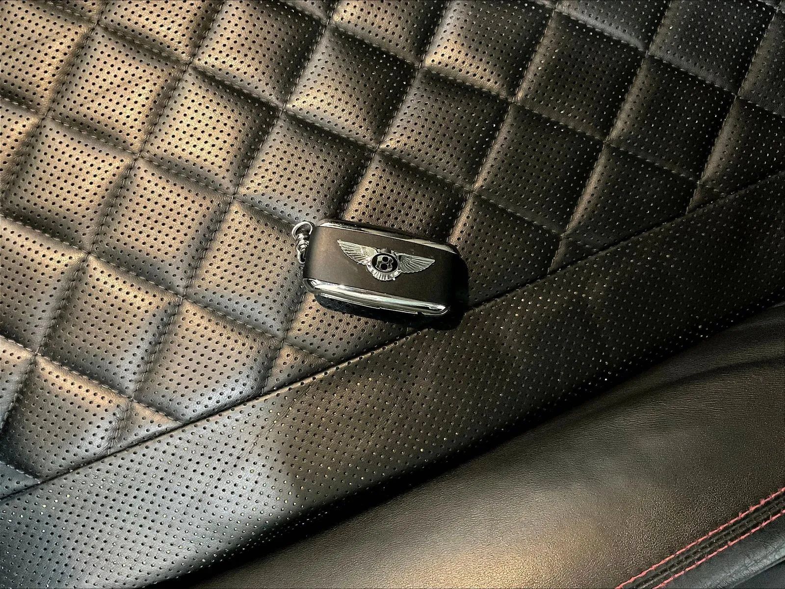 Used 2017 Bentley Flying Spur S V8 AWD/4WD image 28