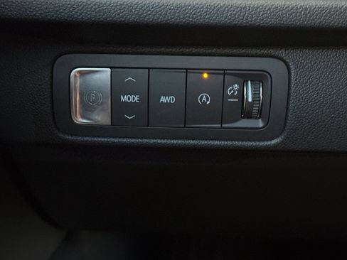 Used 2025 Chevrolet Traverse Z71 AWD/4WD image 42