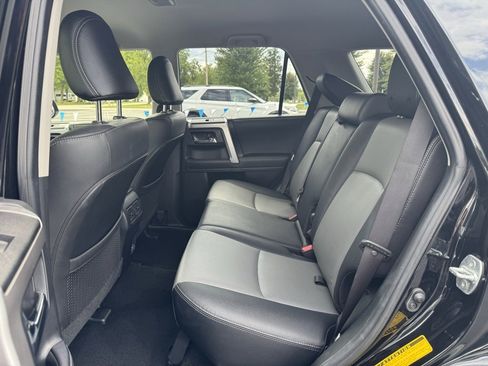 Used 2024 Toyota 4Runner SR5 Premium image 18