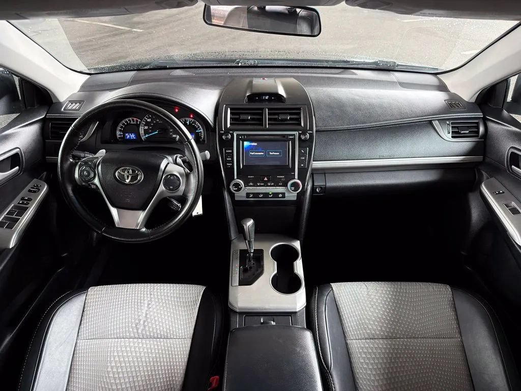 Used 2012 Toyota Camry SE FWD image 43