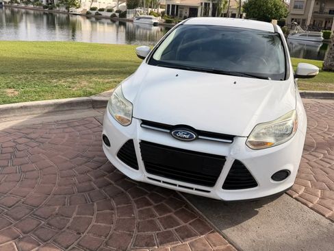 Used 2013 Ford Focus SE FWD image 20