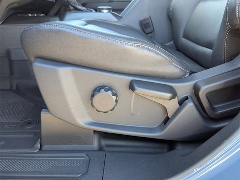 New 2025 Ford Bronco Badlands image 13