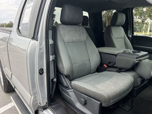 Used 2022 Ford F150 XLT image 28