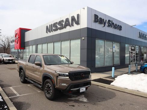 Certified 2023 Nissan Frontier PRO-4X w/ Technology Package image 1