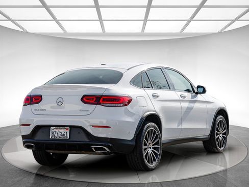 Used 2022 Mercedes-Benz GLC 300 4MATIC Coupe image 3