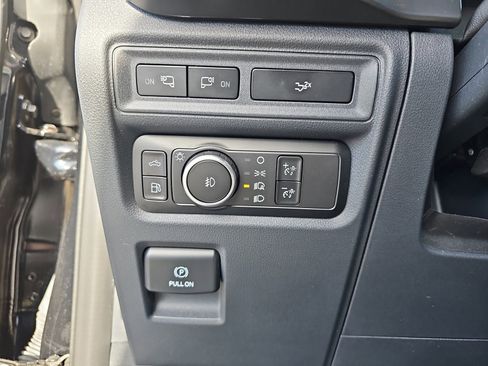 Used 2024 Ford F150 XLT w/ Equipment Group 302A MID image 27