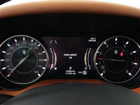 Used 2023 Maserati Ghibli Modena Q4 AWD/4WD image 21