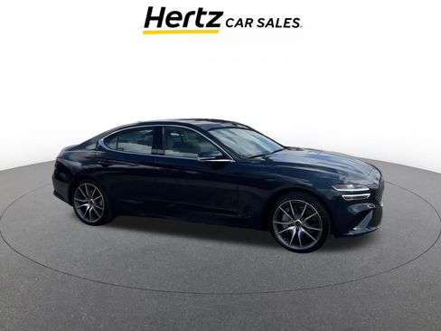 Used 2025 Genesis G70 2.5T image 1