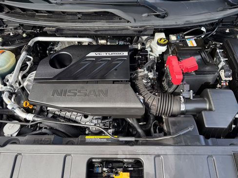 Used 2024 Nissan Rogue Platinum image 41