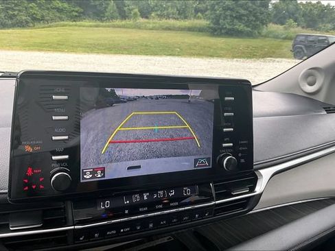 Used 2022 Toyota Sienna Limited AWD/4WD image 20